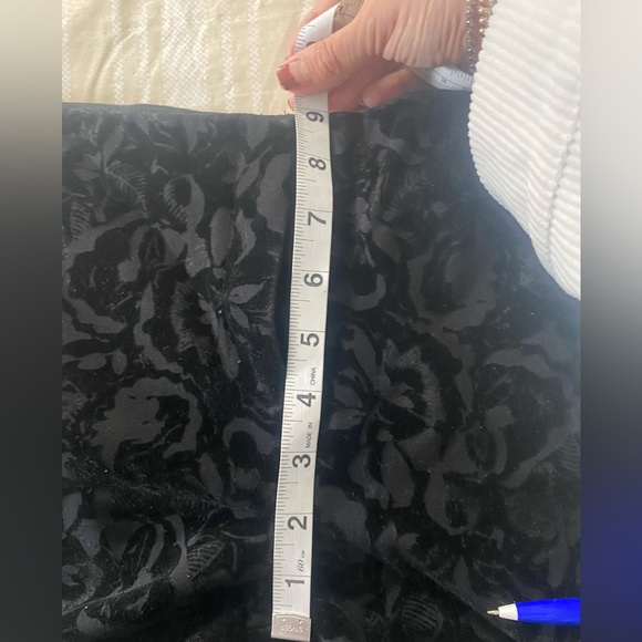 Alfani Black Textured Jacquard velvet dress trousers mid rise skinny leg size 8 - Picture 7 of 10